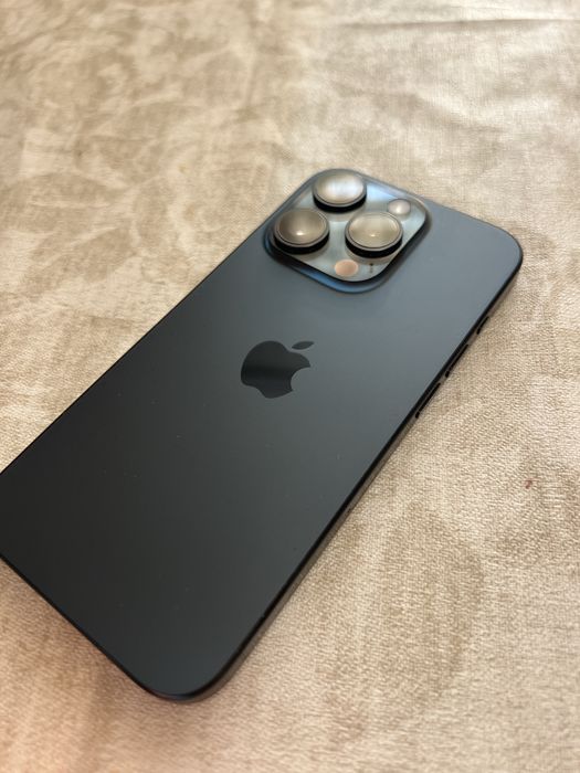 IPhone 15 pro 256 Gb 8/10