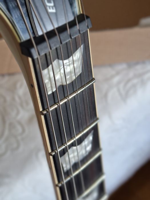 Guitarra ESP LTD EC-401 Olympic White (EMG 81/60 - Set-Neck) Nova em caixa