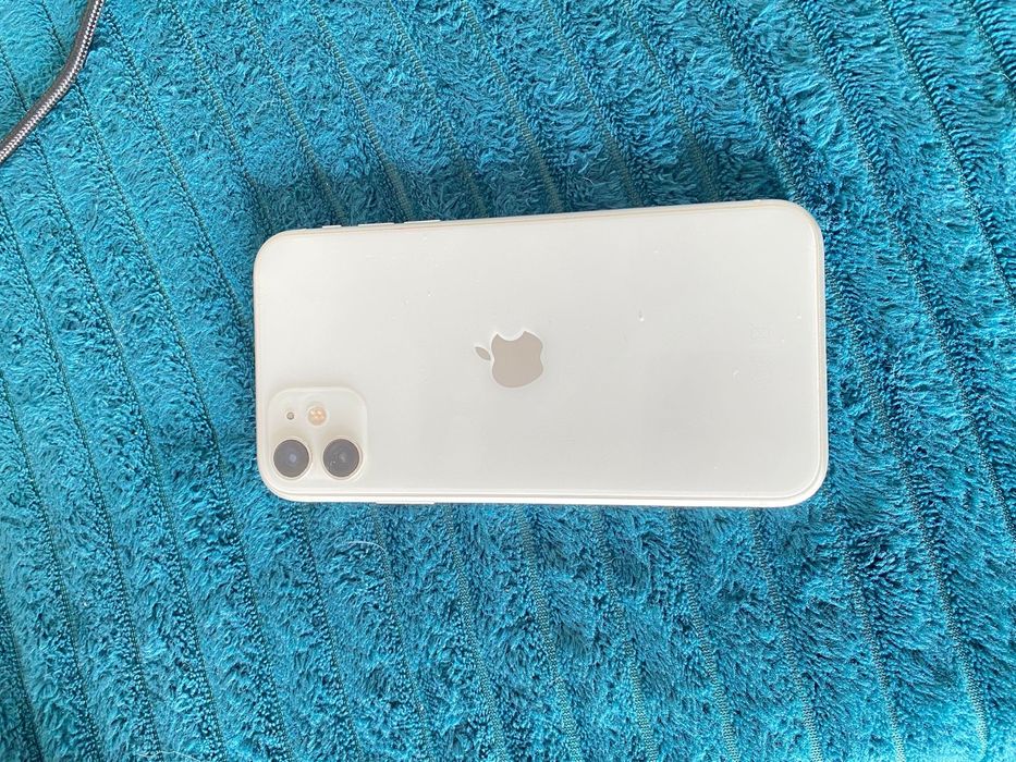 Iphone 11 64 GB usado
