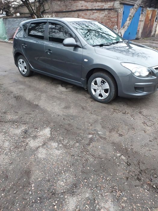 Продам хундай і 30