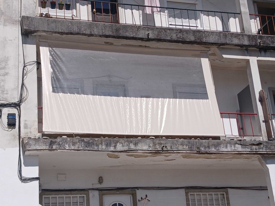 Toldo vertical semi novo