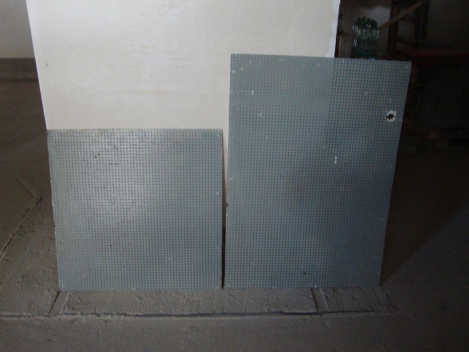 Blacha stalowa z otworami 2 mm
