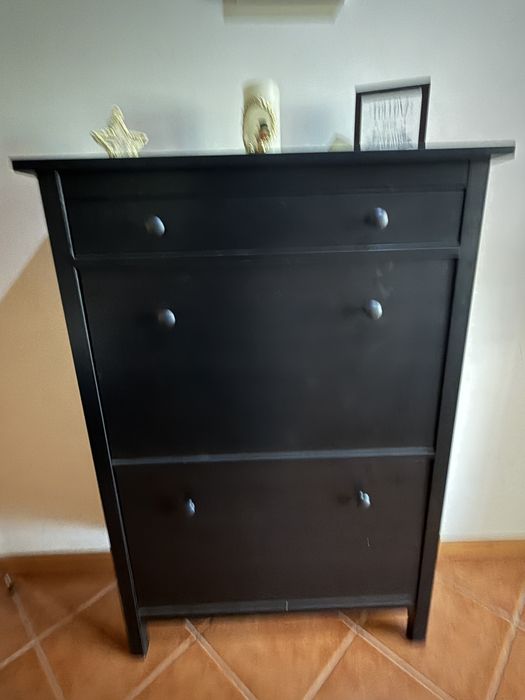 Sapateira Ikea usada