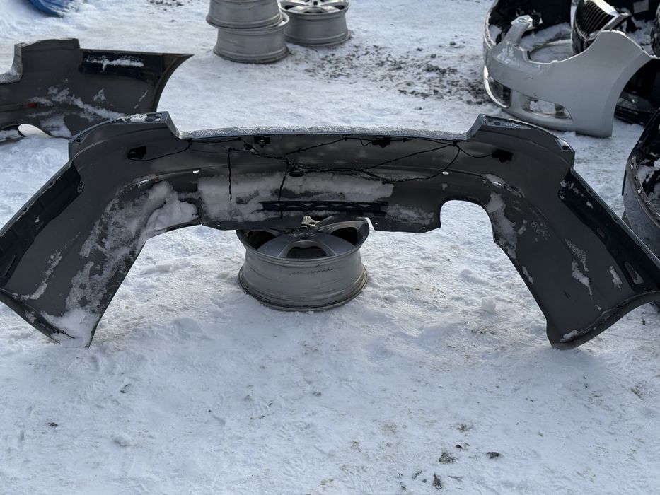 Задній бампер Škoda Octavia A5 рестайлінг / дорестайл, під парктроніки