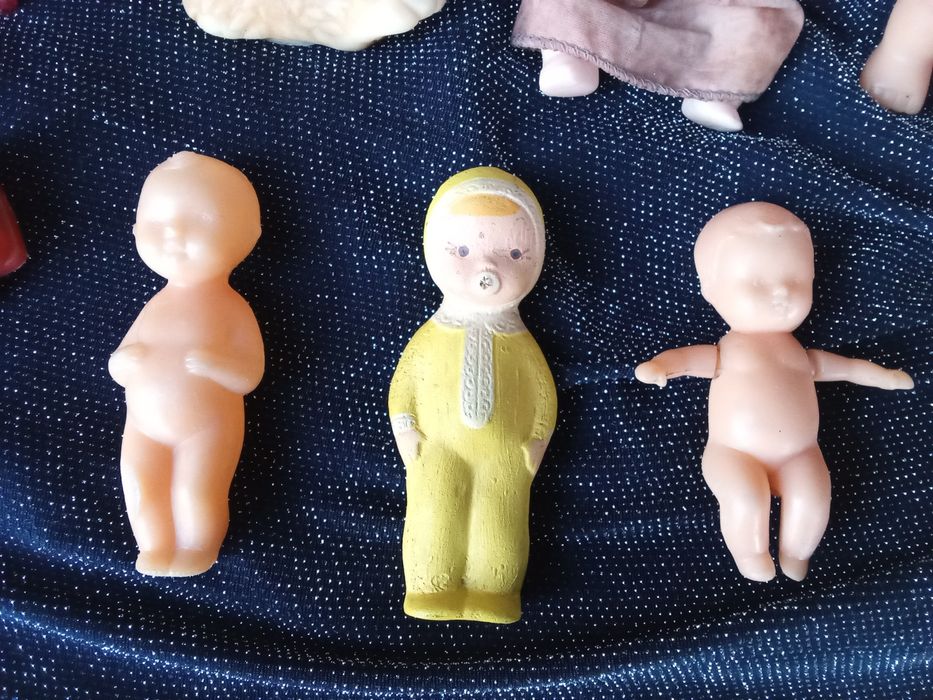 Іграшки різні дитячі