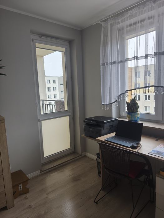 Mieszkanie 78 m, dwa balkony, winda.