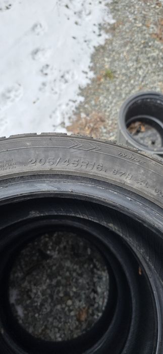 Opony zimowe Imperial Snowdragon 3 205/45 r16 używane komplet