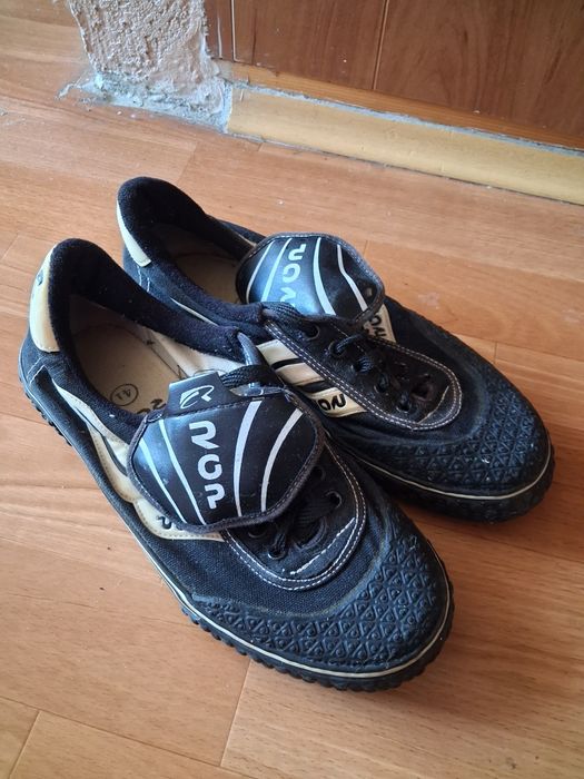 Кеди  гумові  р. 41