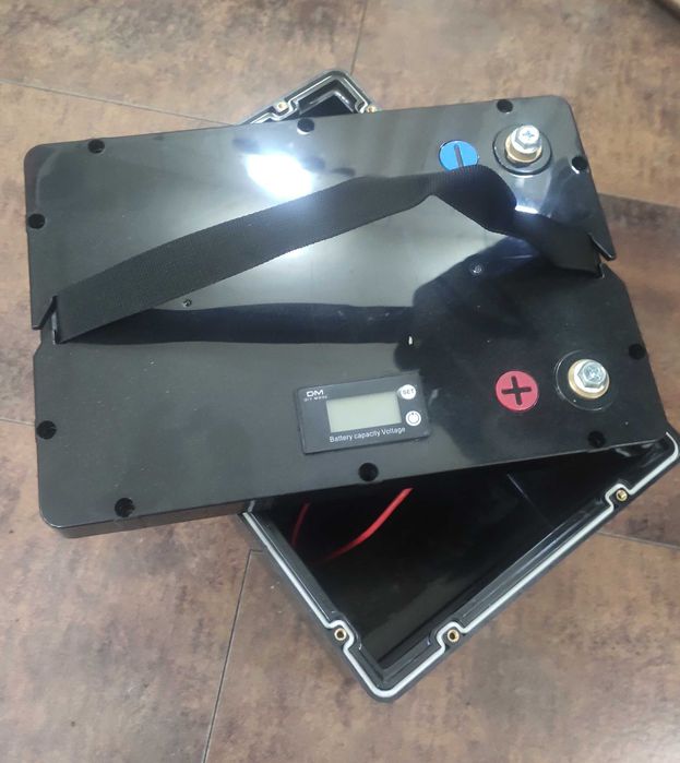 Корпус батареи с индикатором Д=294мм Ш=202мм В=240мм