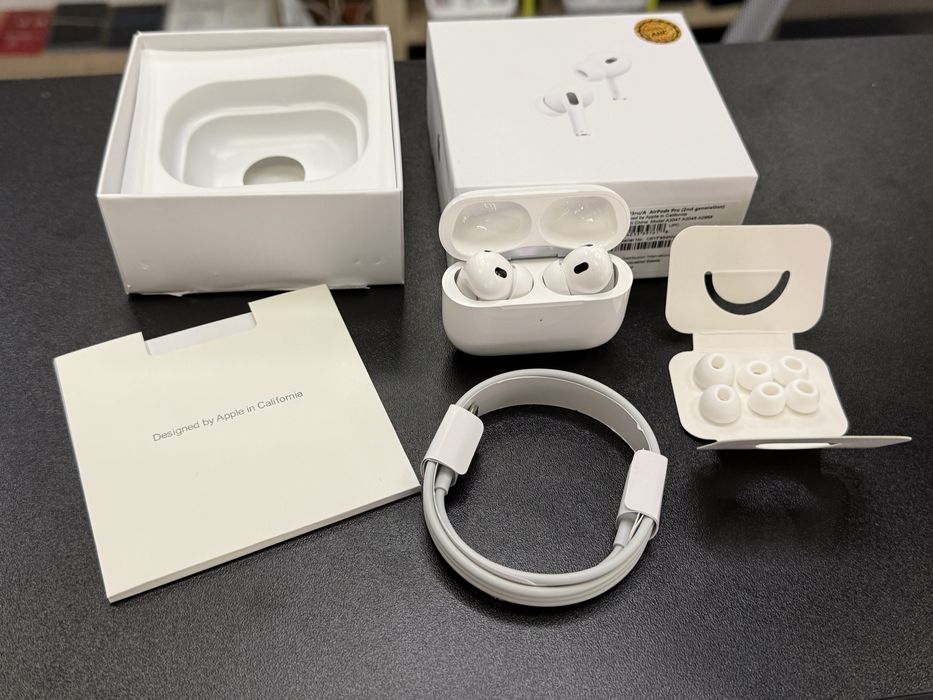 Навушники Apple AirPods Pro 2 with MagSafe Charging Case USB-C