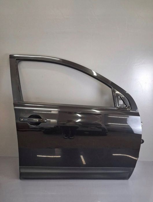 Передні двері, передня права сторона Nissan Qashqai+2