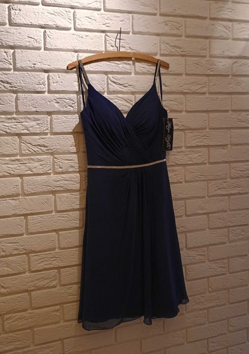 sukienka na naramkach Magic Night 36/38 błyszcząca lekka elegancka