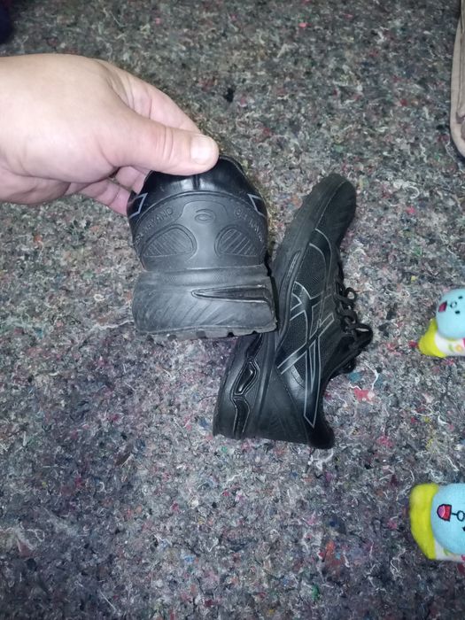 Кросівки Asics 40р