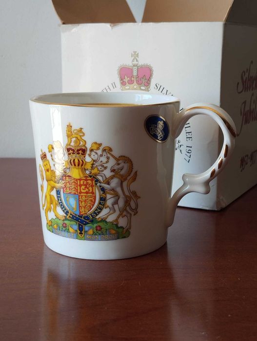 Caneca Aynsley - Jubileu 1977 Rainha Elizabeth