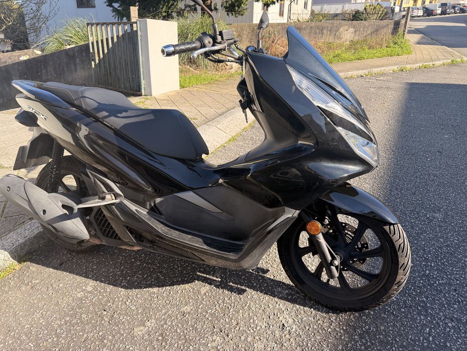 Moto PCX 2020 com 69.986 km