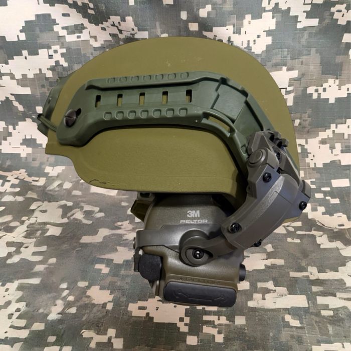Навушники Peltor ComTac XPI + кріплення ТОП якості олива комплект‼️
