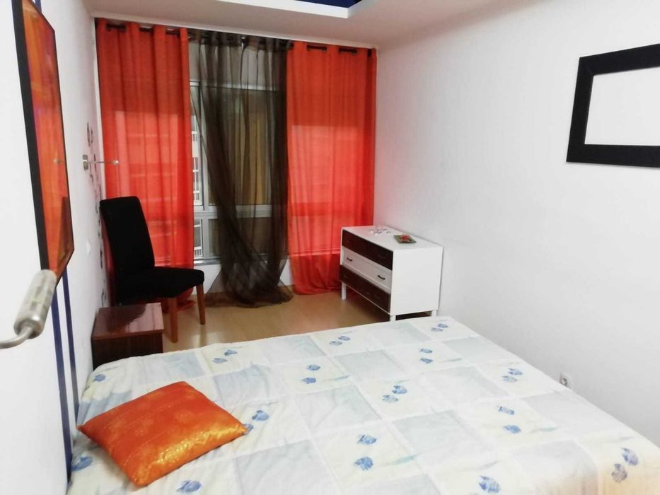 Alugo quarto Torre da Marinha