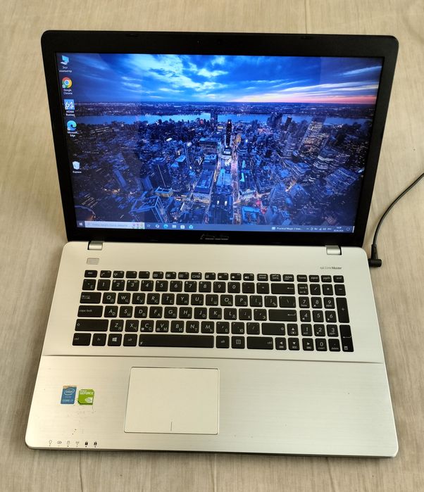 Asus x750_core i7/ram 8/SSD 120/HDD  1 trb/Nvidia 2 gb