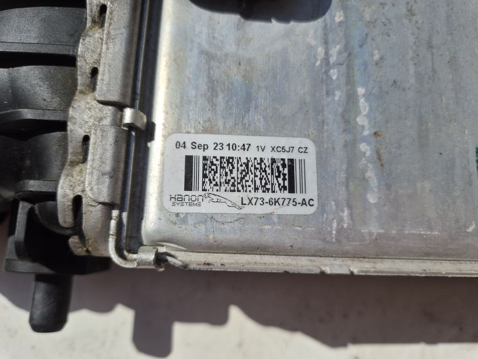Chlodnica intercoolera Jaguar F-Pace LX73-6K775-AC