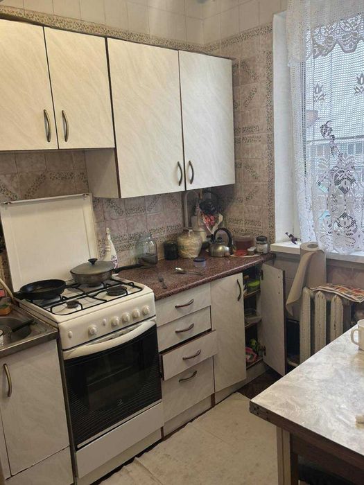 Кімната в квартирі вул. Волонтерська