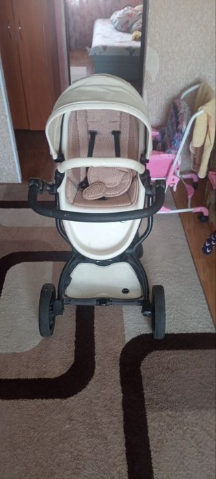 Продається дитяча коляска fooуfoo