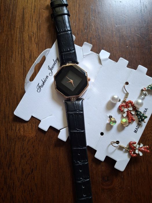 Наручний годинник.нове