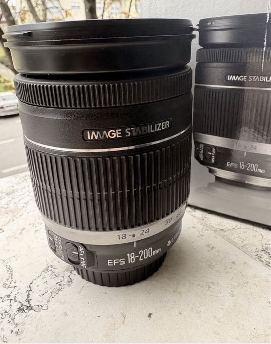 Canon EF 18-200mm f/3.5-5.6 IS