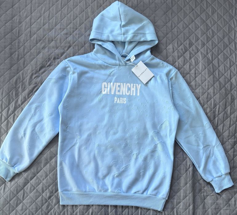 Кофта Givenchy paris