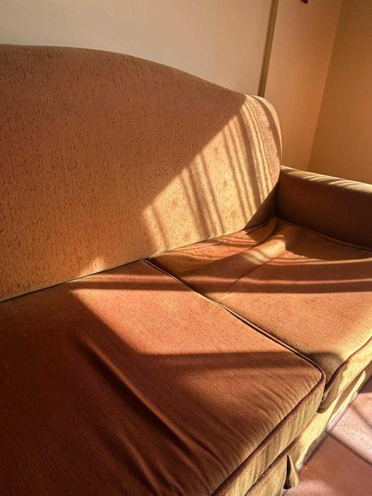 Vende-se sofá de 2 lugares