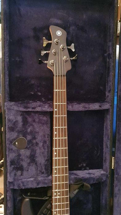 Yamaha Bass + Futerał (Case) – Stan Idealny!