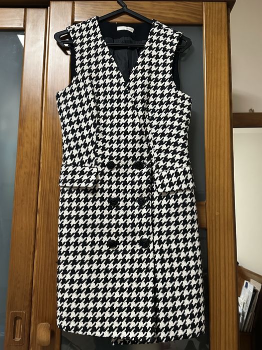 Vestido preto e branco Relish