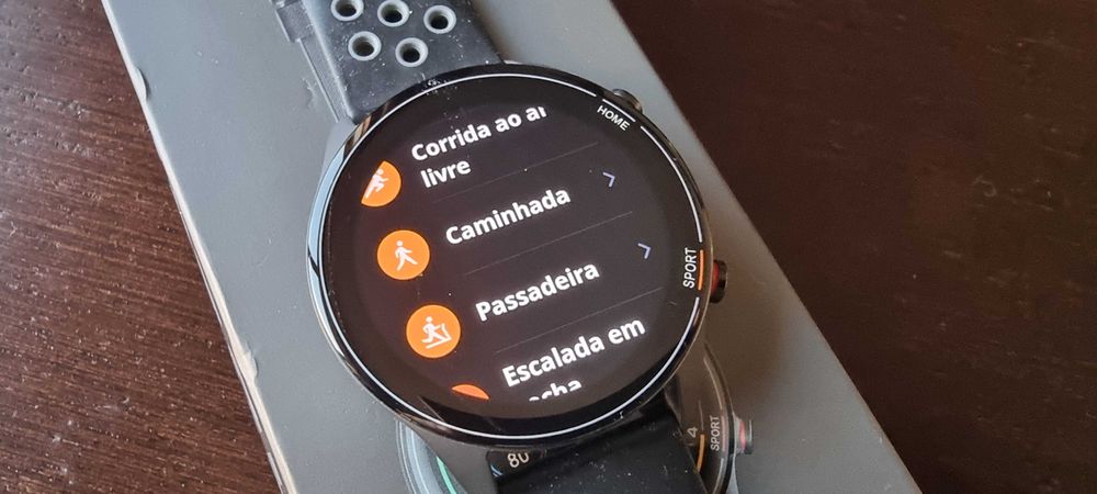 Xiaomi Mi Watch com display Oled