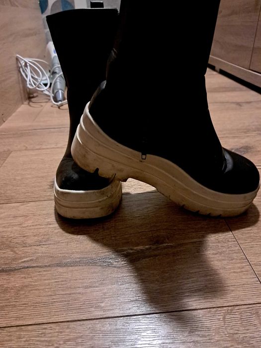 Buty na koturnie 37 roz