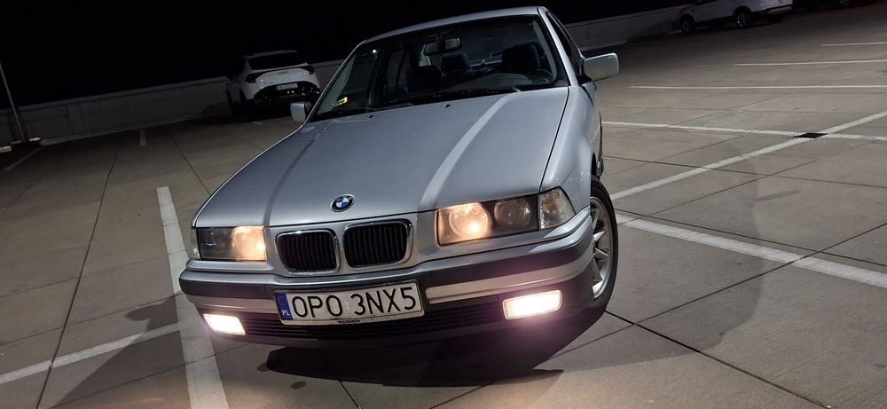Bmw e36 316i sedan