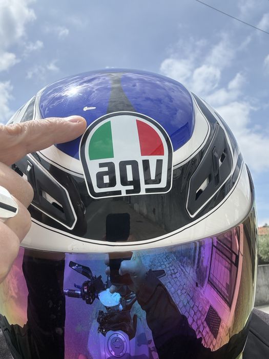 Capacete AGV  k,4 como novo  e branco e azul