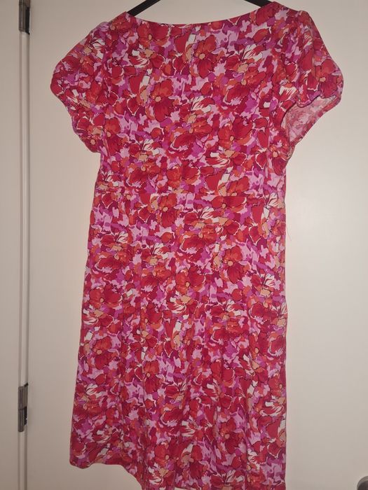 Vestidos frescos e curtos