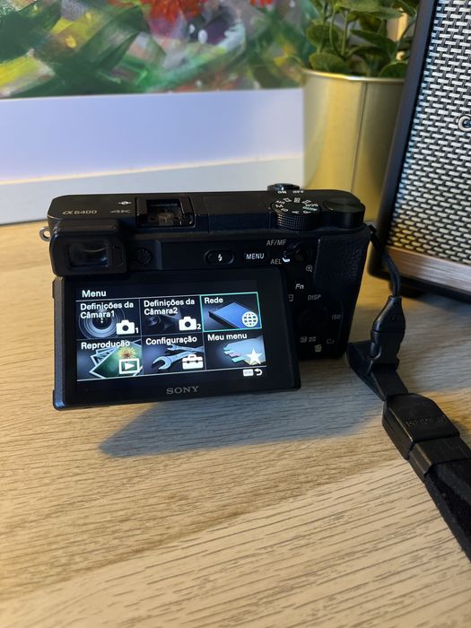 Sony A6400 com 3 baterias, cage, SÓ 2700 disparos, C/Garantia