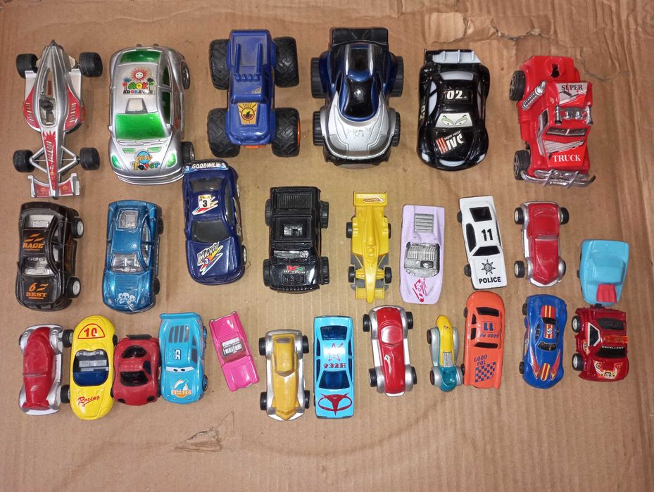 Игрушечные детские машинки 27 штук, одним лотом