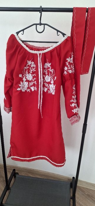 Вишиті плаття,вишиванка 146см