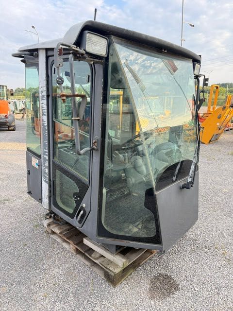 HITACHI ZW 150 KABIN używana kompletna do ładowarki kołowej