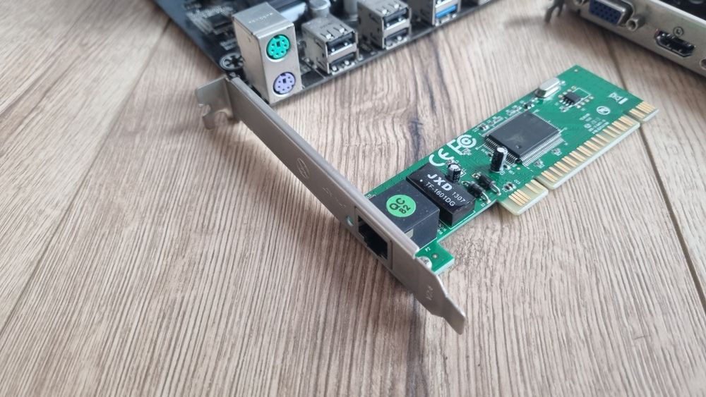 ДЕШЕВО ПК без системного блока (можна по запчастинам,  (проц phenom 2 + gigabite GA 970A  + HD 7750)