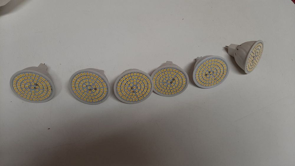 6 Lampadas LED de 230V