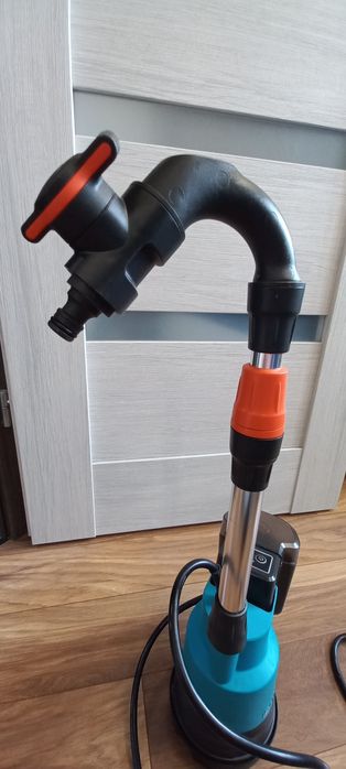 Pompa do wody Gardena pump 2000 2 Li-on 18v do basen deszczowki