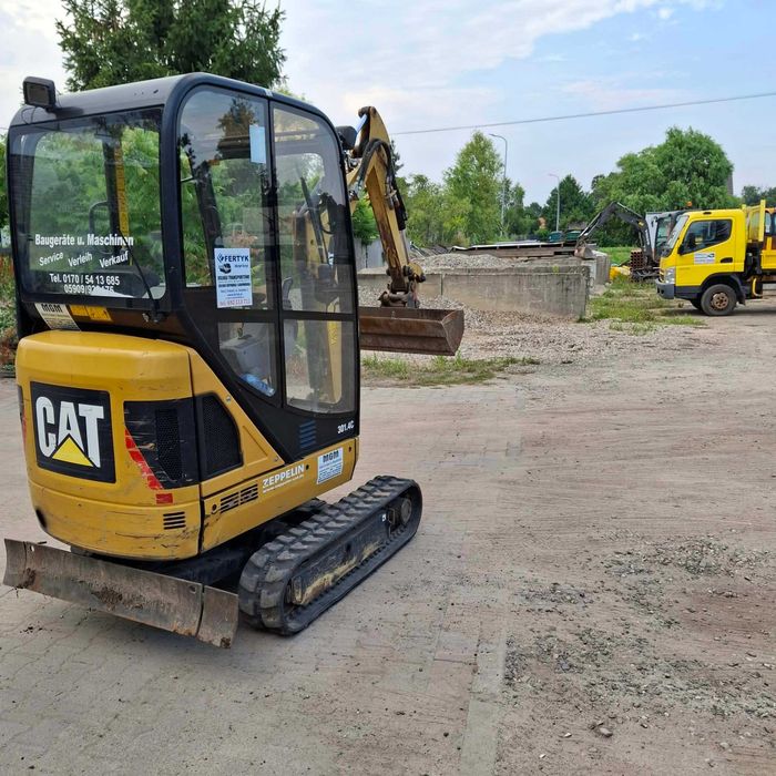 Sprzedam Minikoparke Cat 30,14
