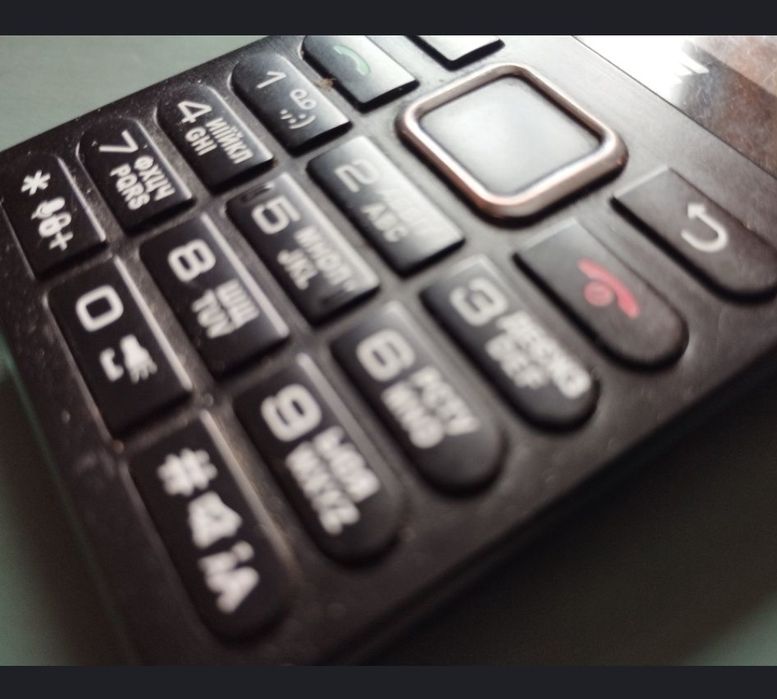 Телефон  кнопковий  2Е е280