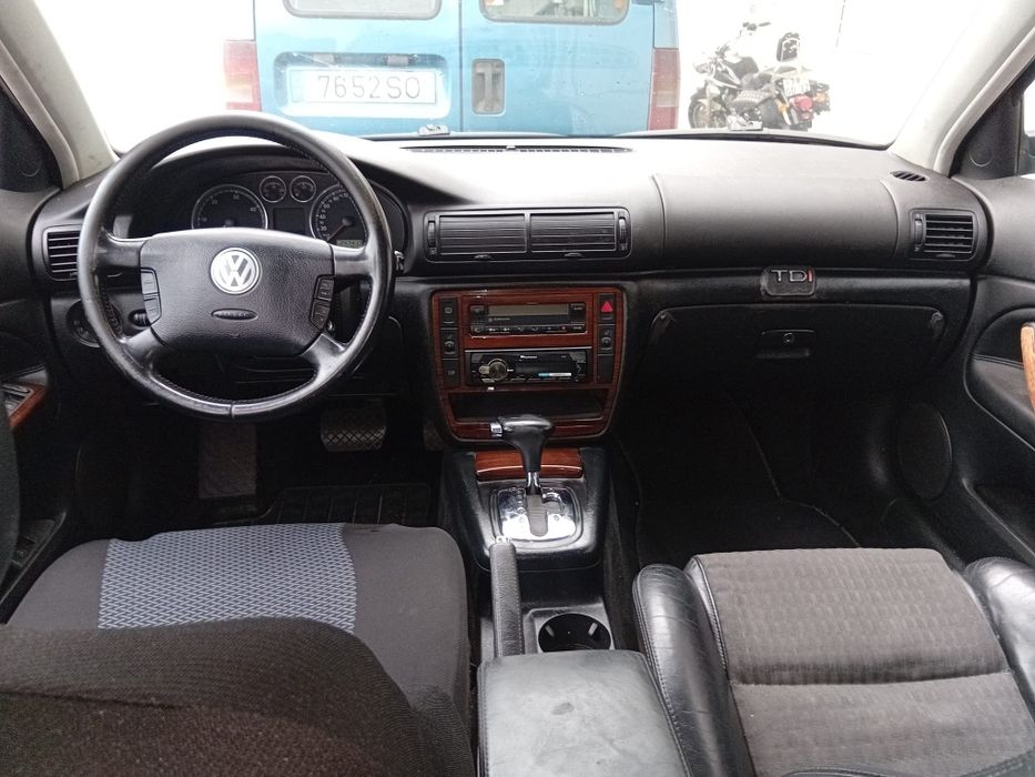 Volkswagen Passat PD 130, 2003