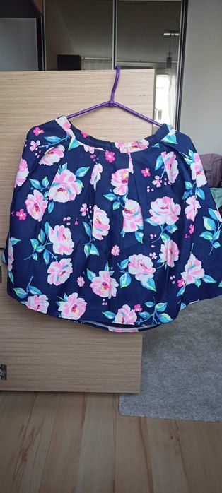 Spódnica rozkloszowana w kwiatowy wzór