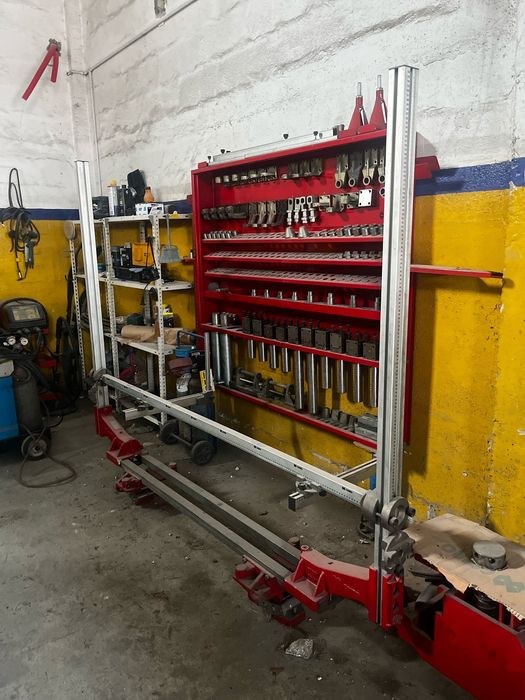 Esticador de carroçaria