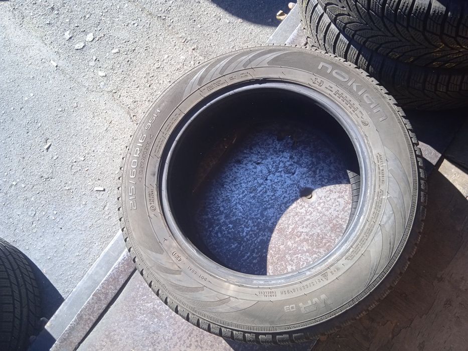 Шины резина зима 215.60.16 Nokian,21p, 6mm.