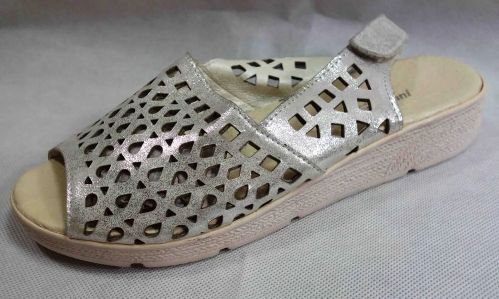 Sandały SKÓRZANE KOTURN 3 CM cm 37